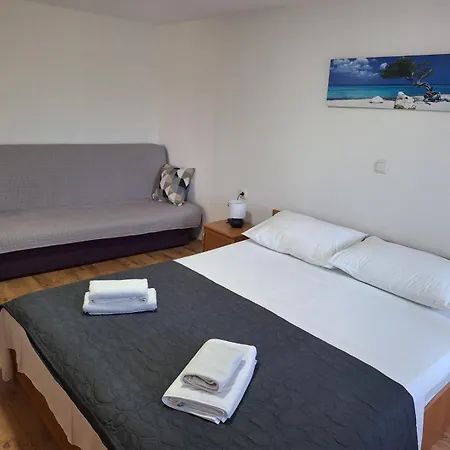 Holiday Home Hidden Hill Lopar
