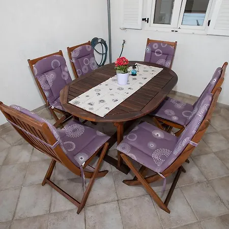 Holiday home Holiday Home Hidden Hill Lopar